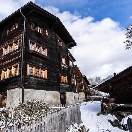 Heimeliges Walliserhaus Fiesch Exterior photo