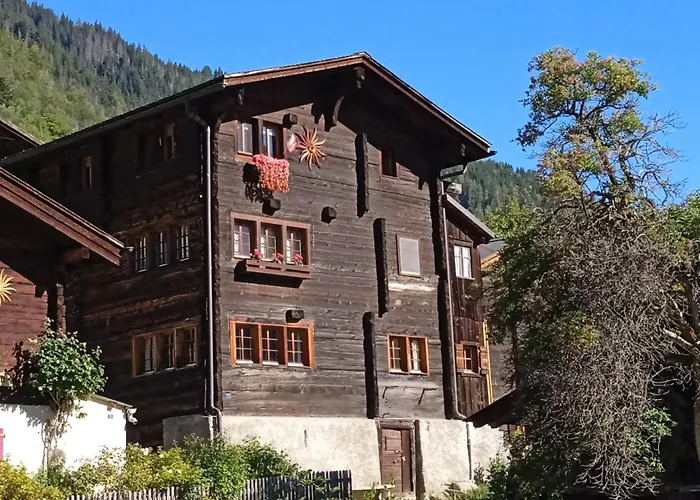 Heimeliges Walliserhaus