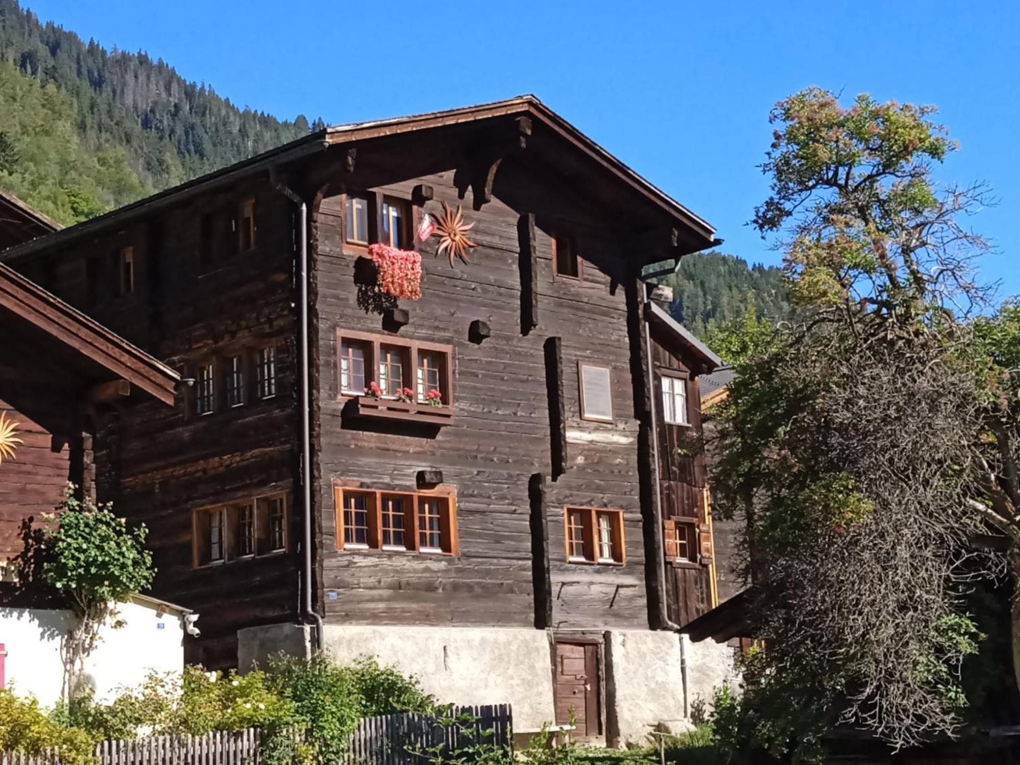 Heimeliges Walliserhaus Fiesch